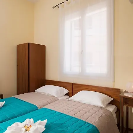 Penelopi Πανσιόν